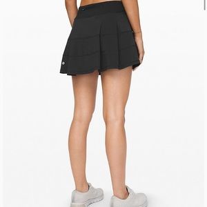 Mid-rise Lululemon skort
